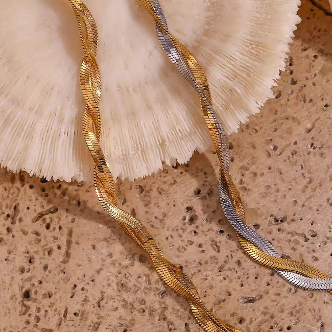 Knot Me Bracalet Hover Image