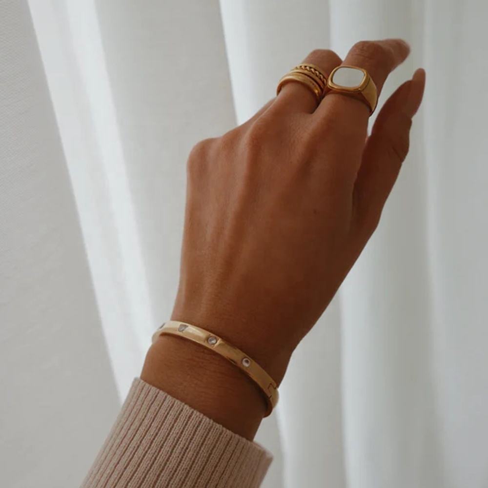 Golden Heart Bracelet